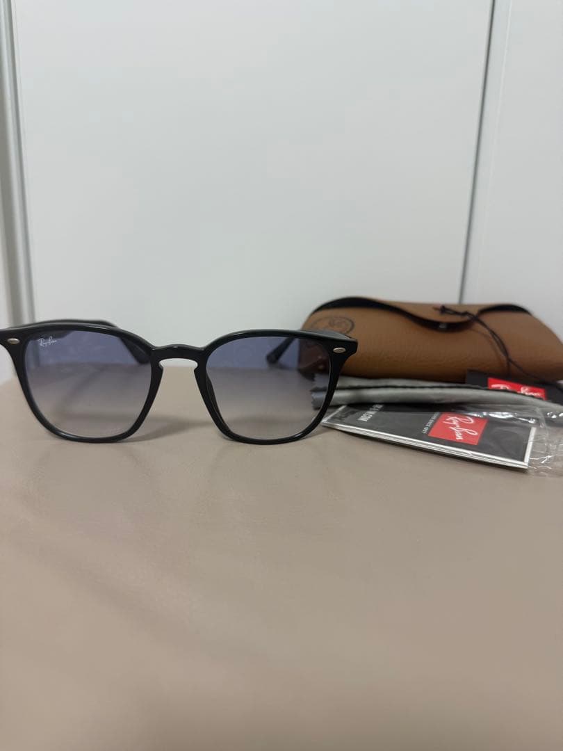 RayBan レイバン RB4258-F 601/19 啓之輔さん
