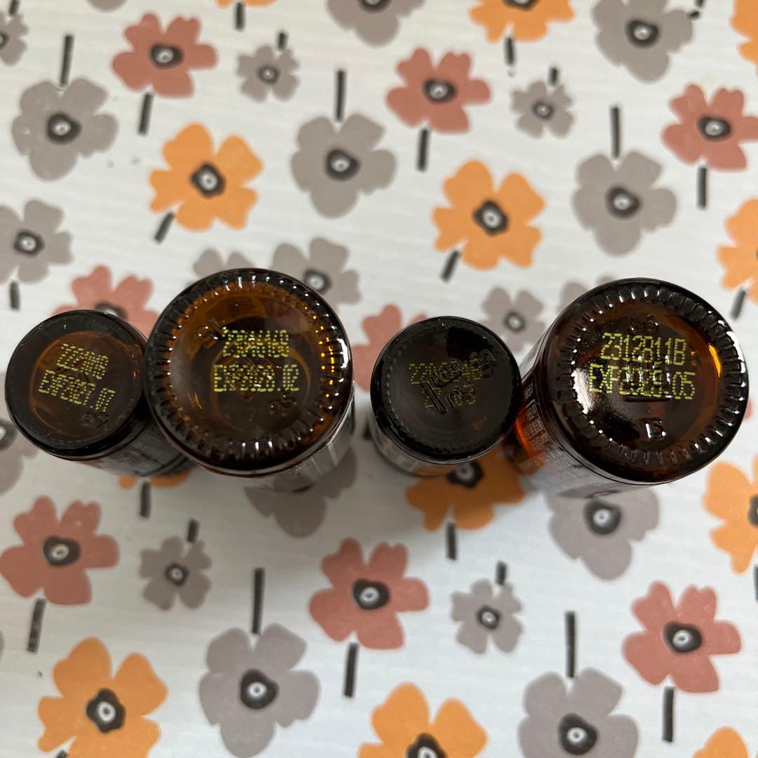 ドテラ　エッシェンシャルオイル　4点