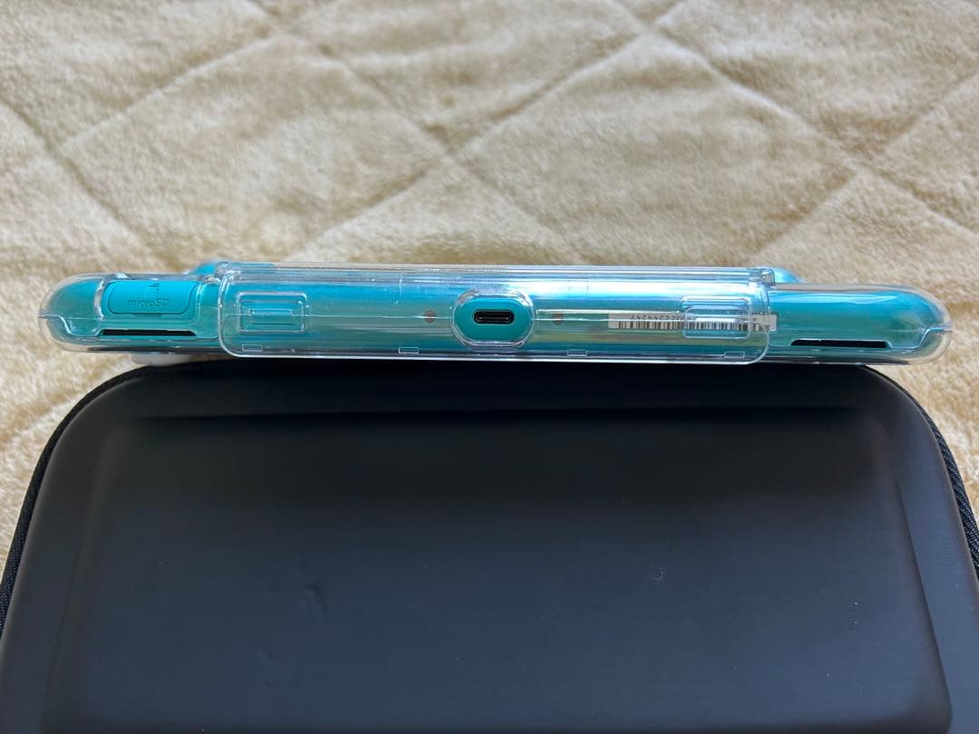 【美品】Nintendo Switch Lite＋ケース・本体カバー・液晶カバー