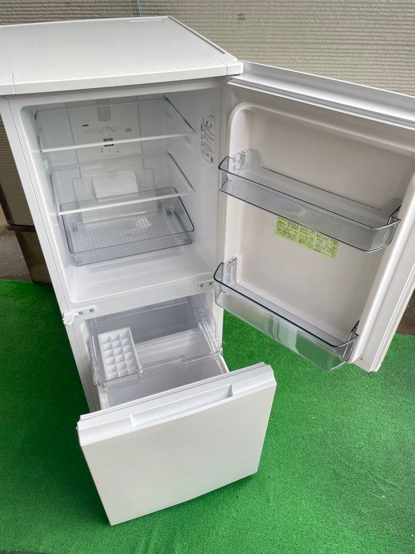 810シャープ 左右付け替え可能2ドア冷蔵庫 おしゃれホワイト 高性能 単身