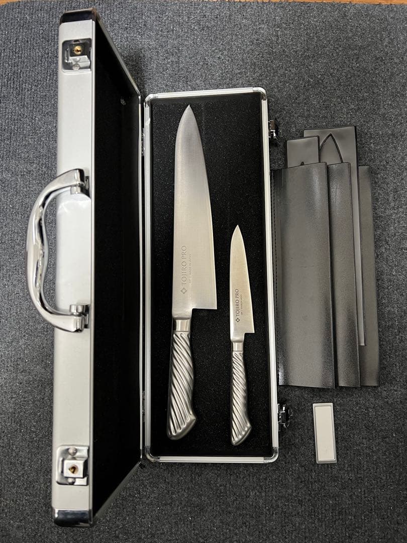 TOJIRO PRO 牛刀 240mm、ペティナイフ 120mm