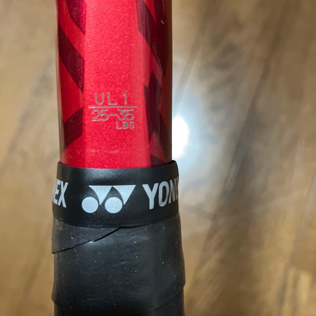 ボルトレイジ7Vテニスラケット 赤