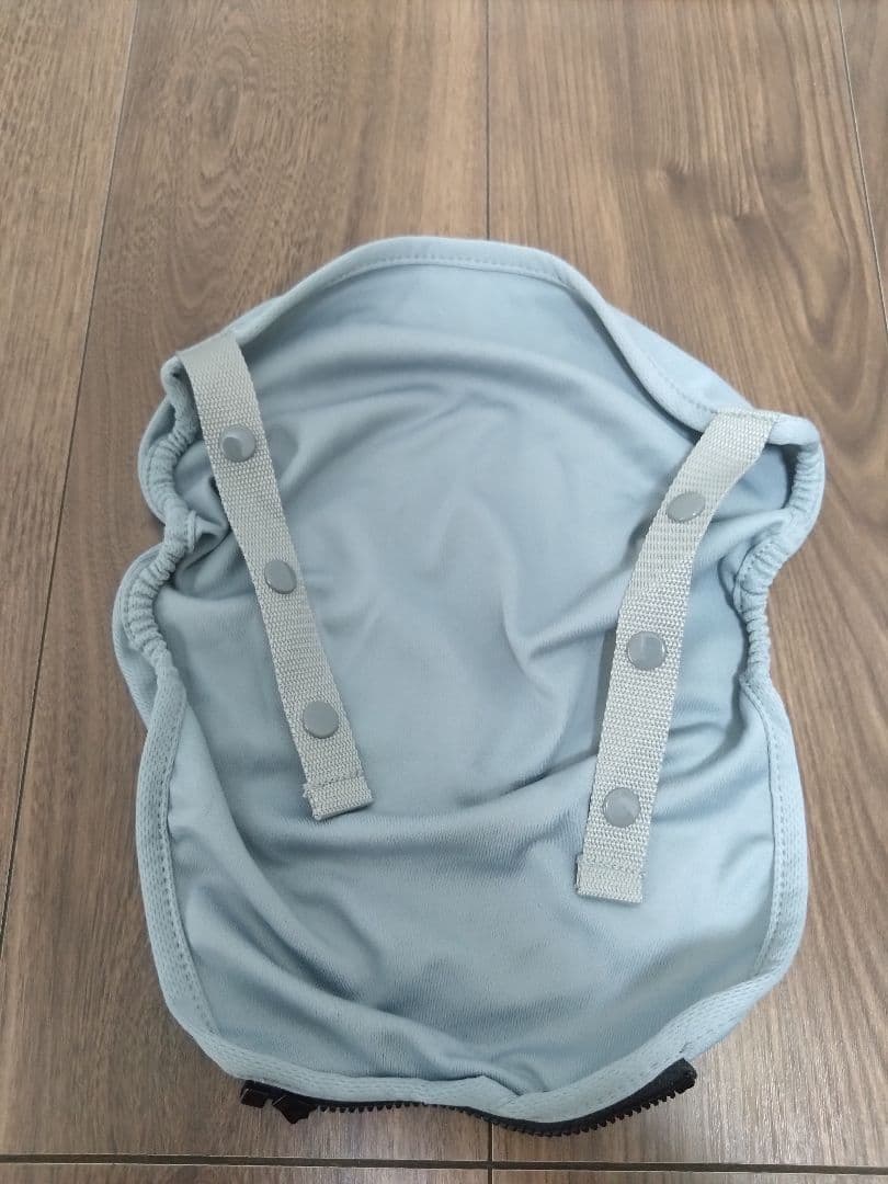 【美品】アップリカ　抱っこ紐　ラクリス　Aprica Laclis