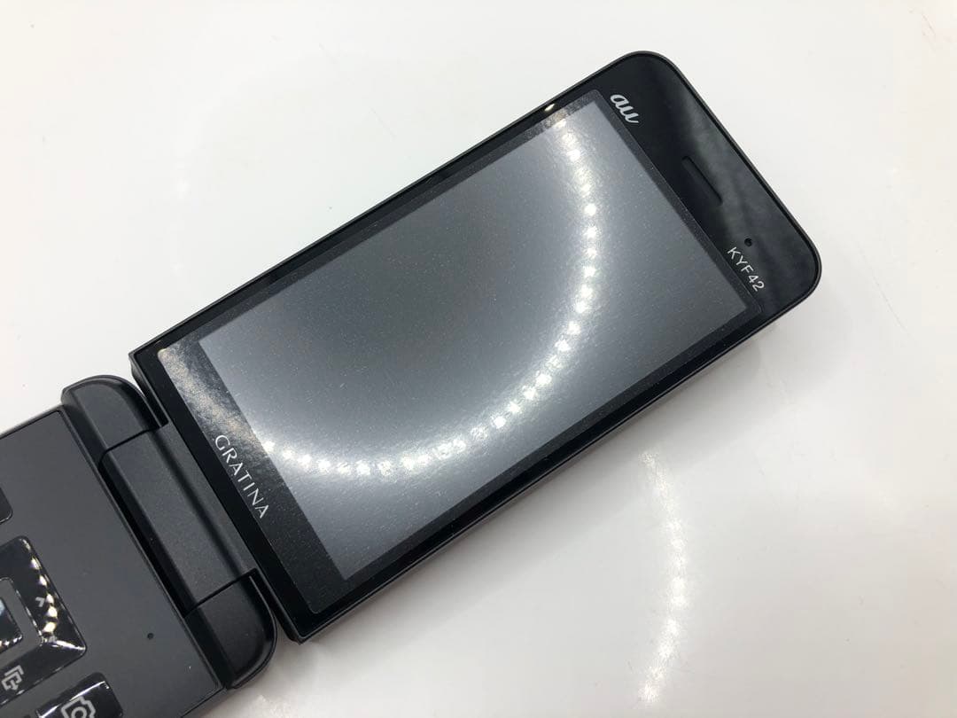 【SIMロック解除済 】au GRATINA KYF42 ブラック