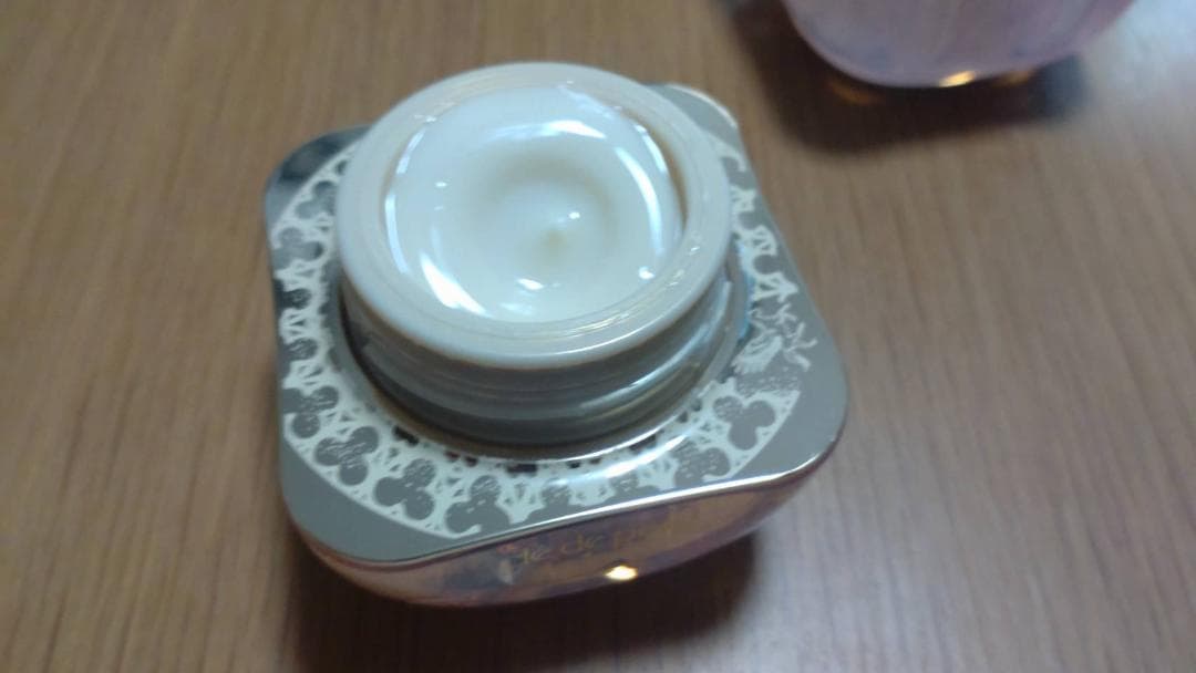 【未使用・新品】クレドポーボーテ ラクレーム限定30g