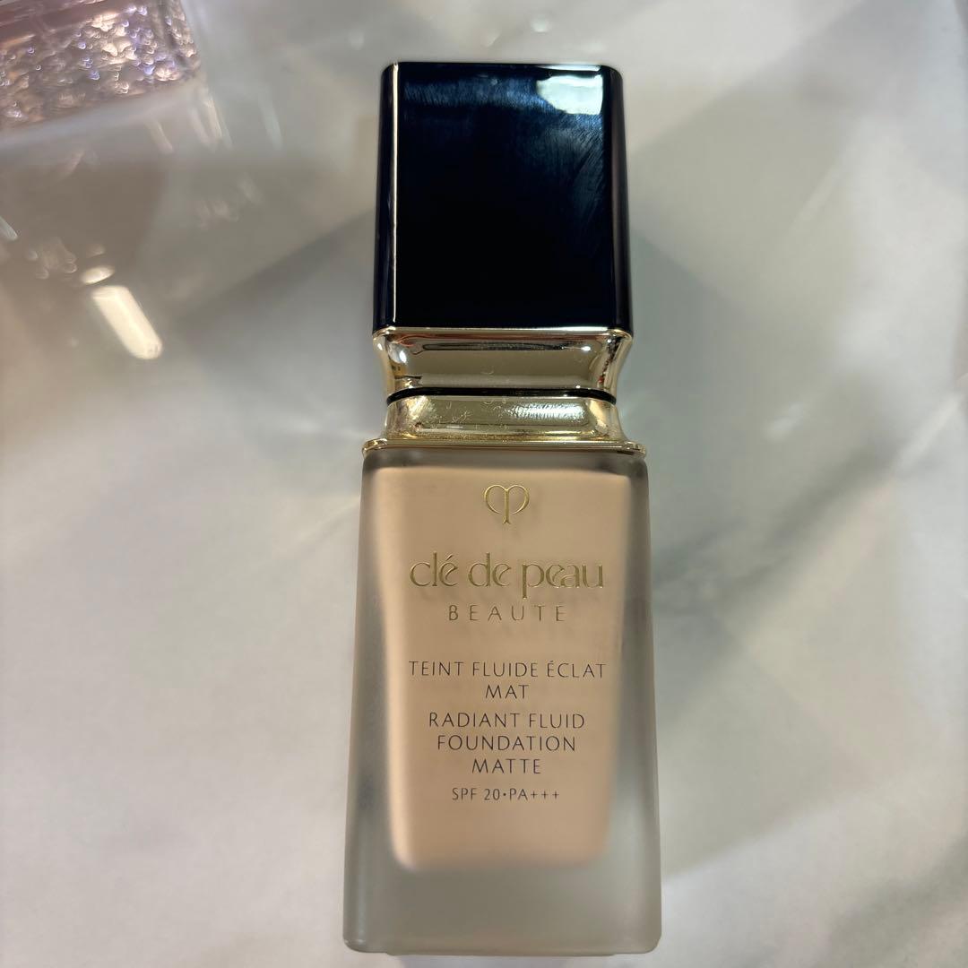 クレドポー　リキッドファンデーション