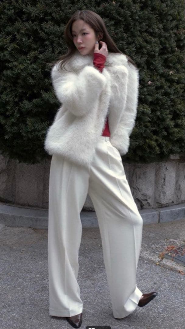 ZARA ホワイトファーコート ショート丈