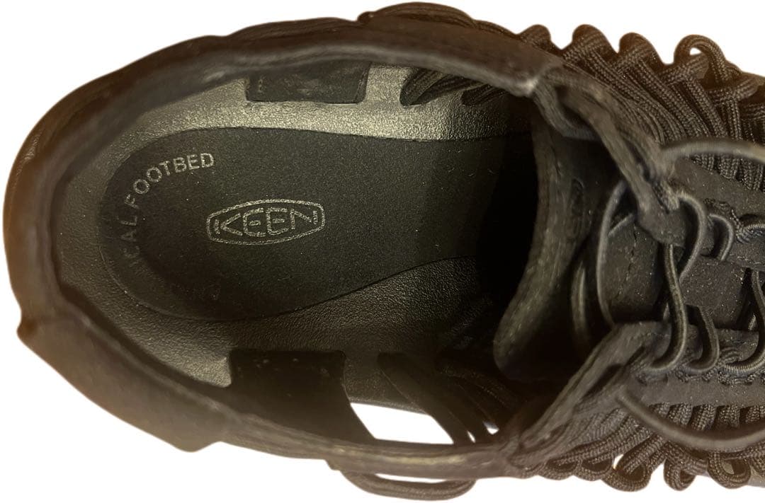 KEEN UNEEK(ユニーク)レディース　サンダル24cm ブラック