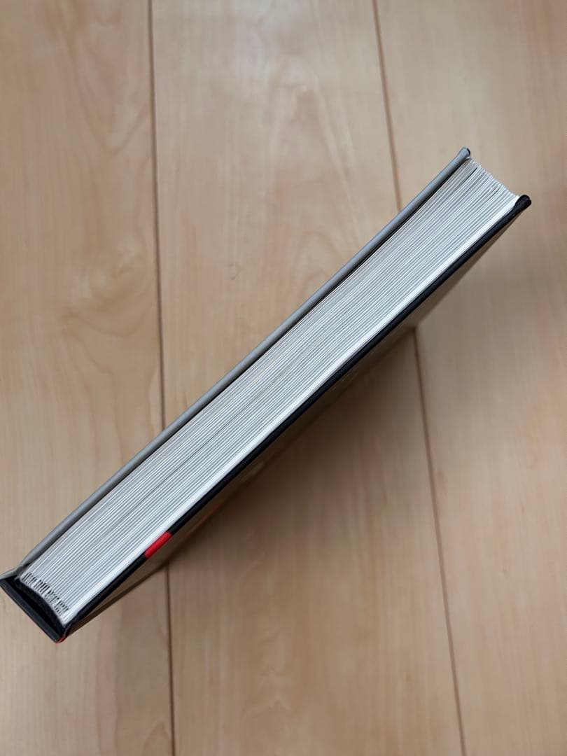 【希少】The places we live / Jonas Bendiksen