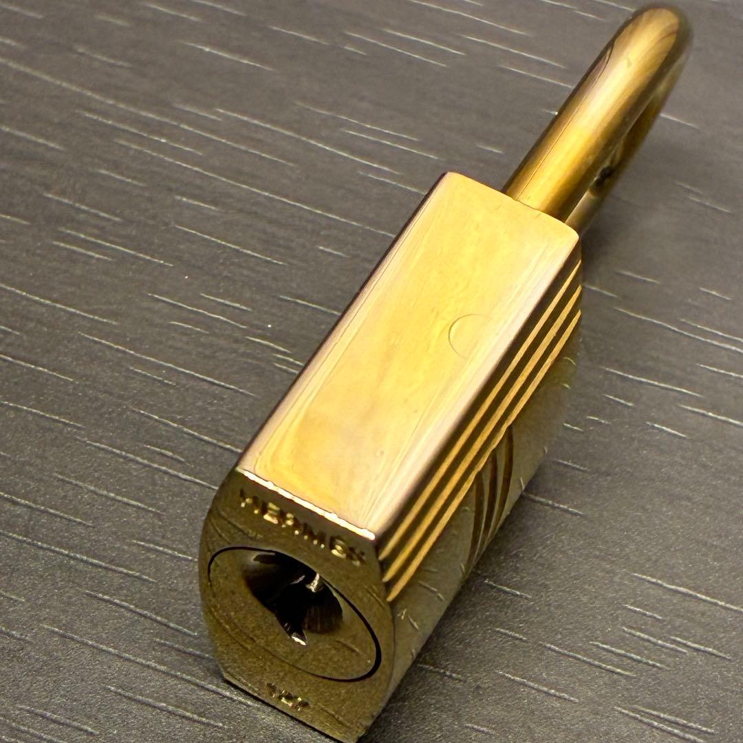 HERMESエルメス カデナ 127番 ゴールド 24Kメッキ 鍵付き 南京錠