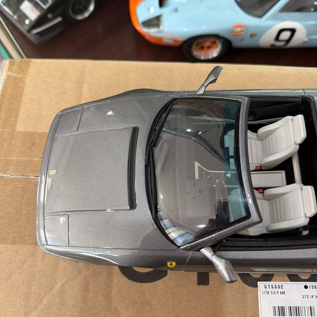 ミニカー Ferrari 348 1/18 GT SPIRIT