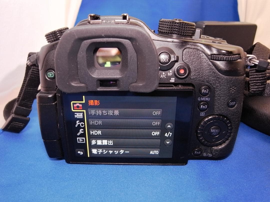 GH4 　LUMIX DMC-GH4　DMW-BGGH3 　充電器付属　４K動画