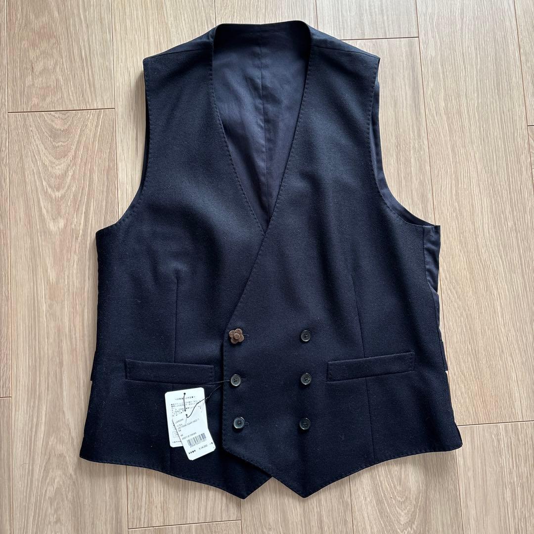 タグ付き未使用品！LARDINI ダブルジレ ブートニエール付き