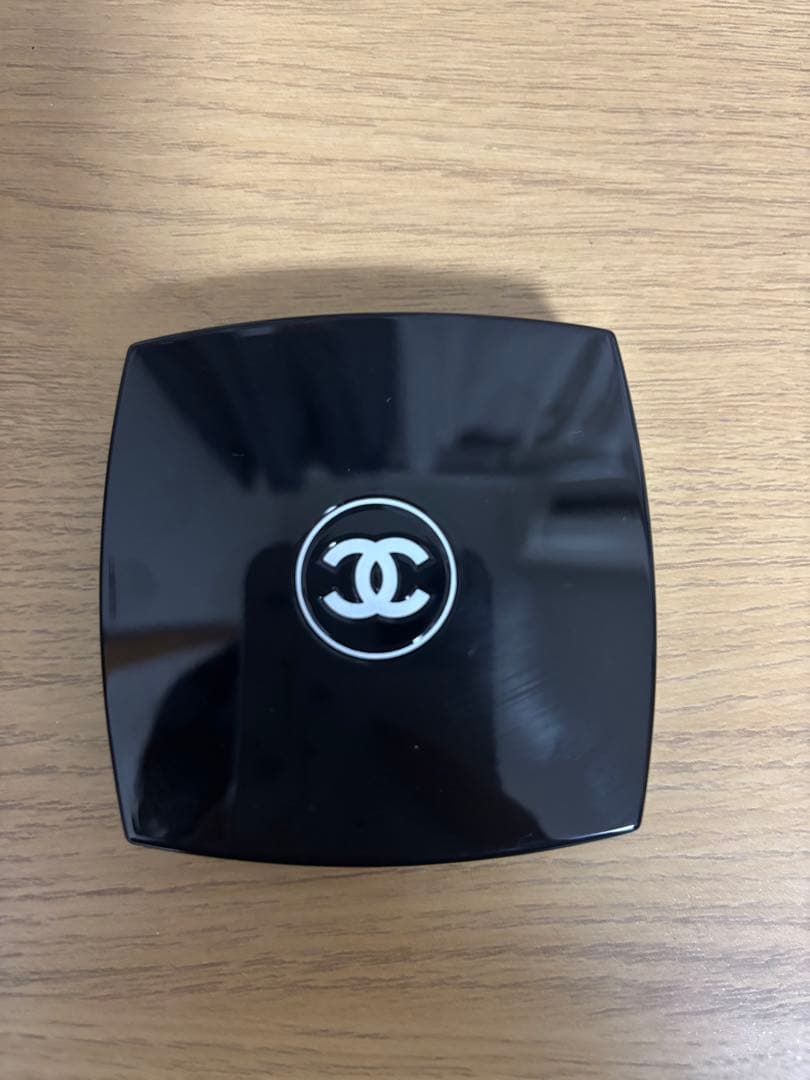 レキャトルオンブルブトン219 ブトンクチュール