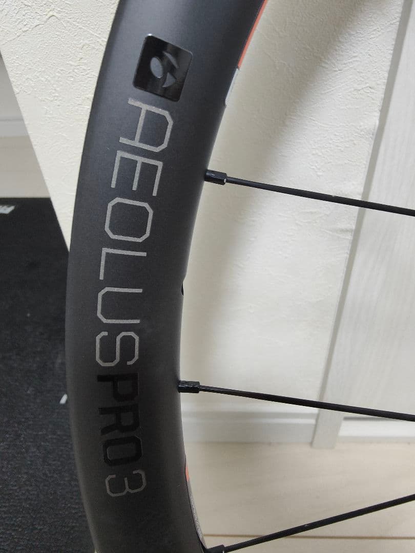 【新品☆】TREK ボントレガーaeolus pro3 TLR discホイール