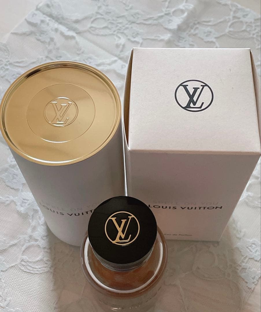 ルイヴィトン 香水 SPELL ON YOU ショッパー・サンプル付き