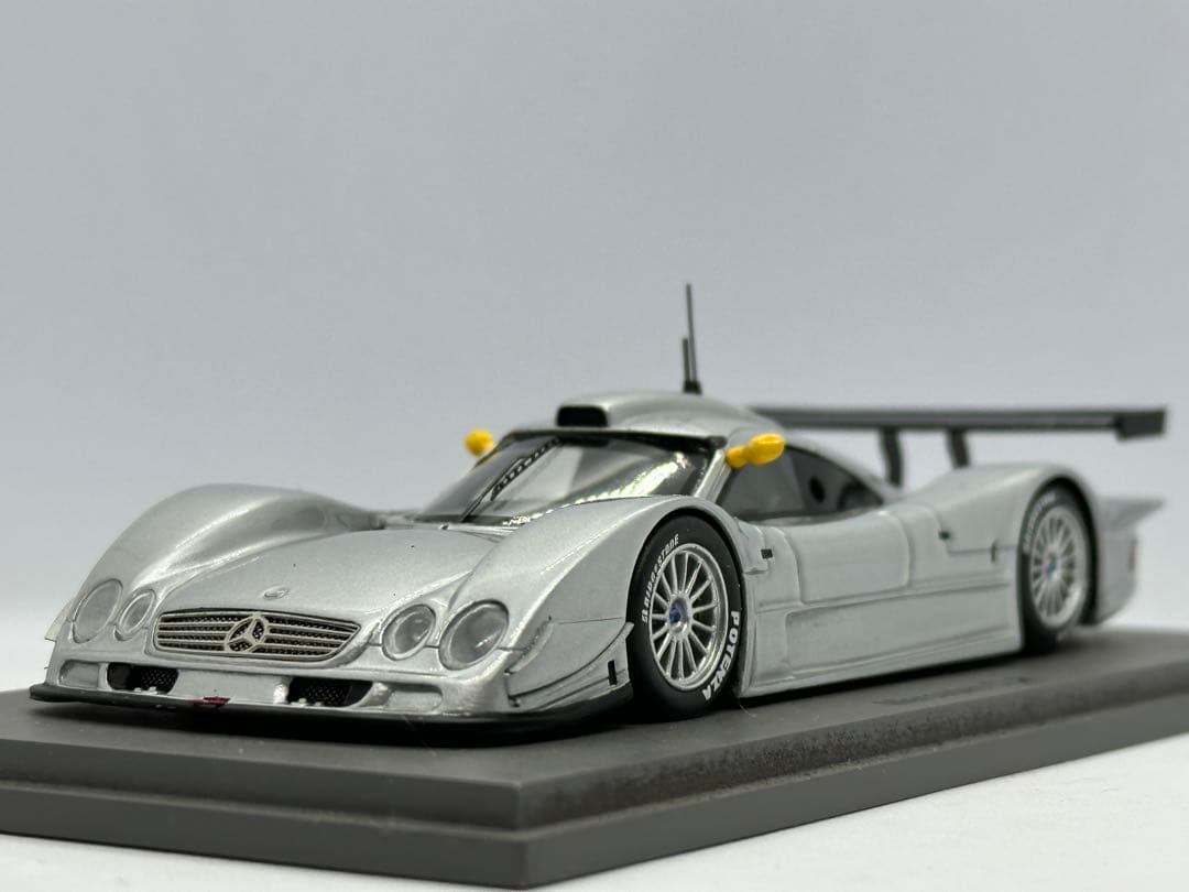 Spark 1/43 メルセデス CLR 1999 ルマン