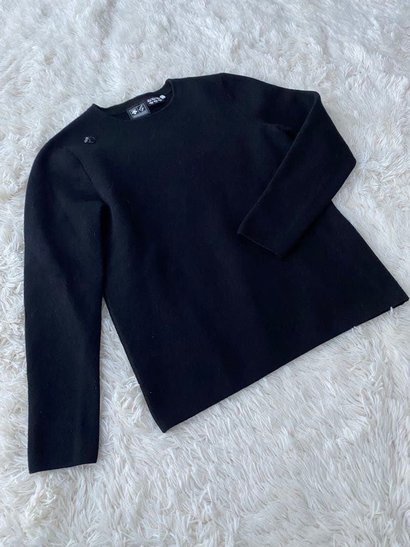 デサントゴルフ　Mサイズ　ニット　黒色　ゴルフウェア　長袖ニット　デサント