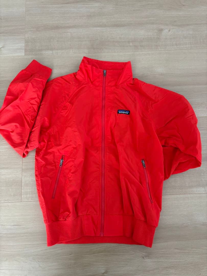 Patagonia ナイロンジャケット M レッド