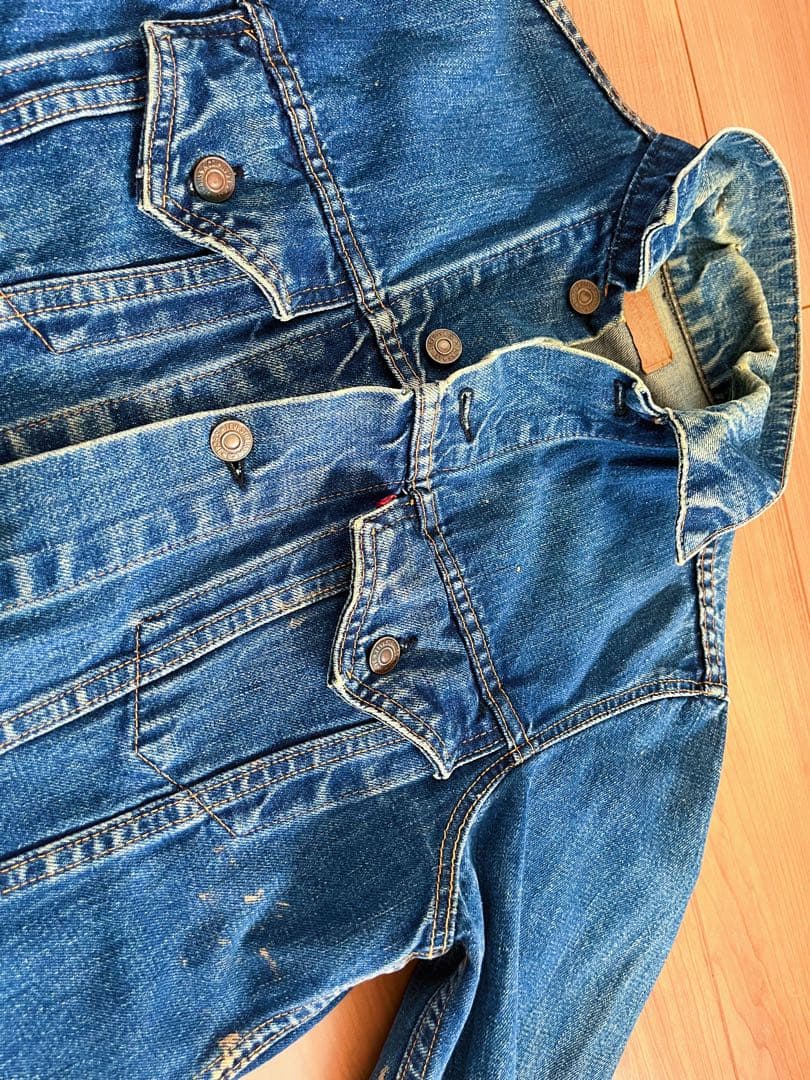 値引き相談歓迎　リーバイス　70505 bige ボタン裏525 M程度