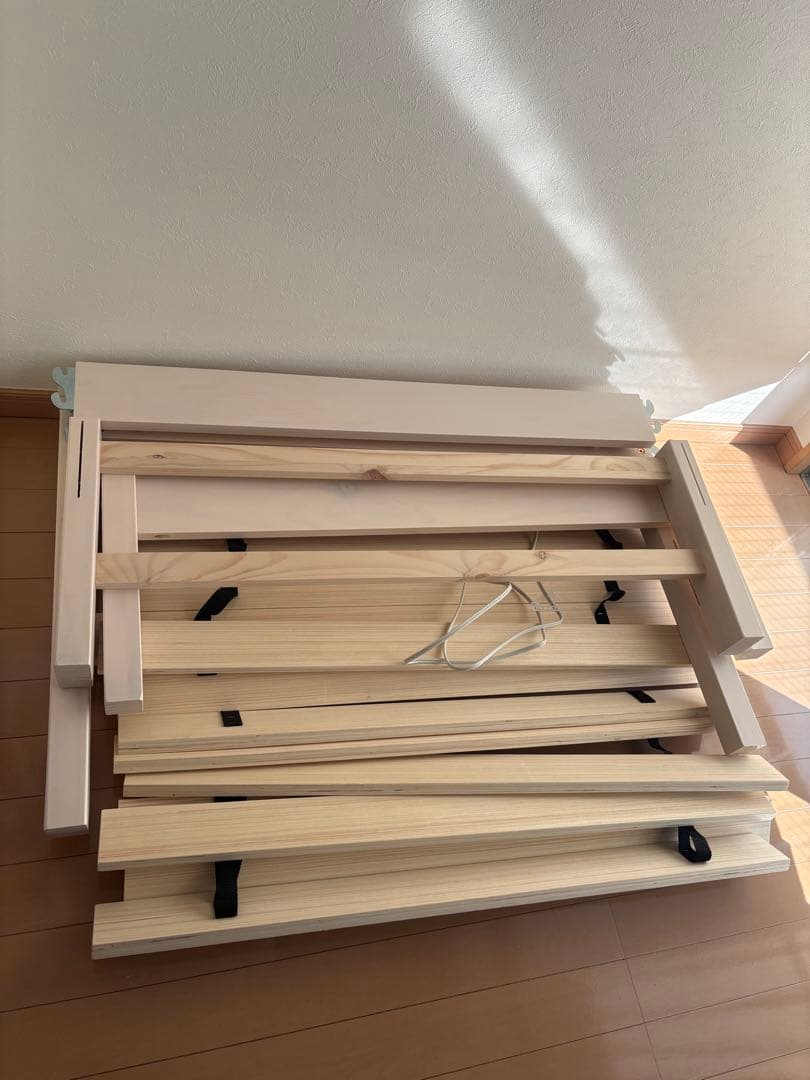 【あまるん】シングルベッドフレーム　ホワイト　萩原