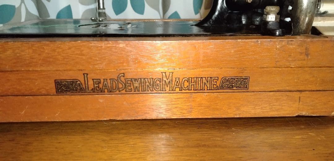 アンティーク 激レア 稀少 LEAD 手回し ミシン　動作品