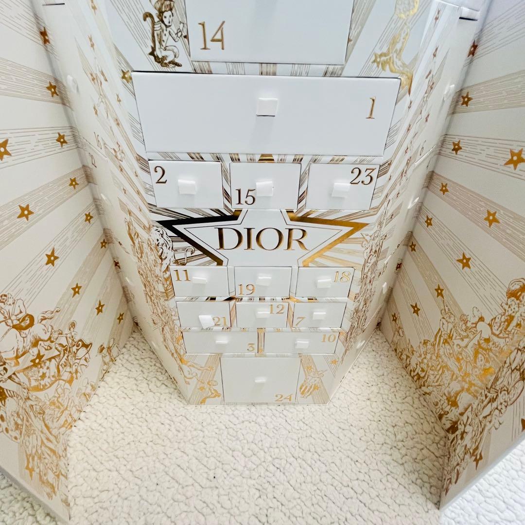 新品未使用　Dior アドヴェントカレンダー　クリスマスコフレ　2025