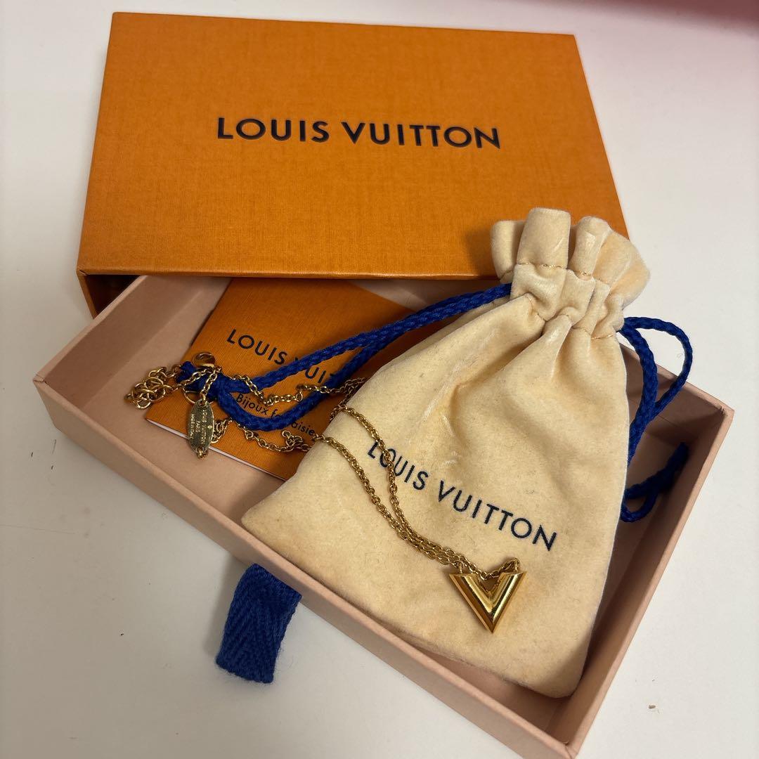 ルイヴィトン ネックレス エッセンシャルV M61083 ゴールド