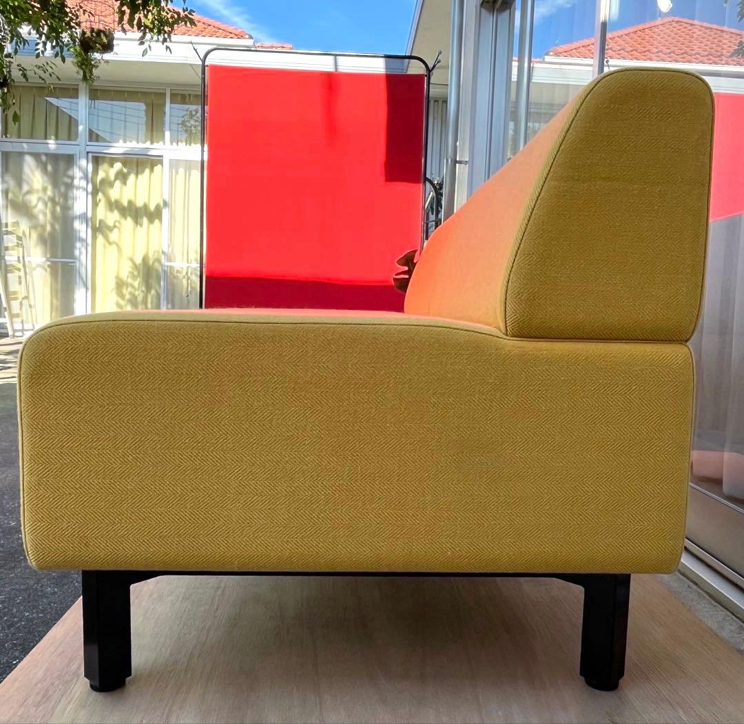 モダンスタイル　2Sソファ　ミッドセンチュリー　北欧スタイル　イエロー　2人掛け