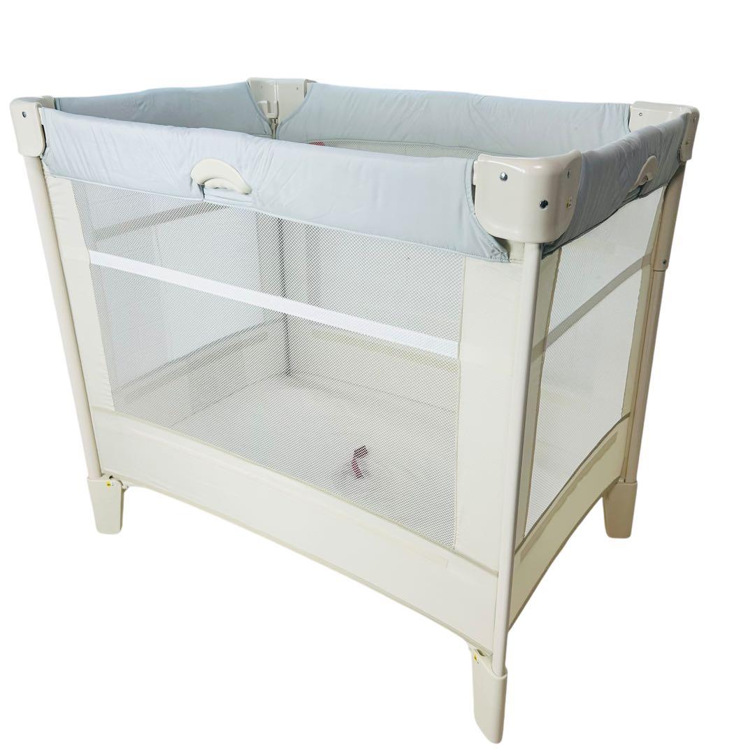 極美品　アップリカ　ココネルエアー AB　ホワイトグレー　ベビーベッド　使用僅か