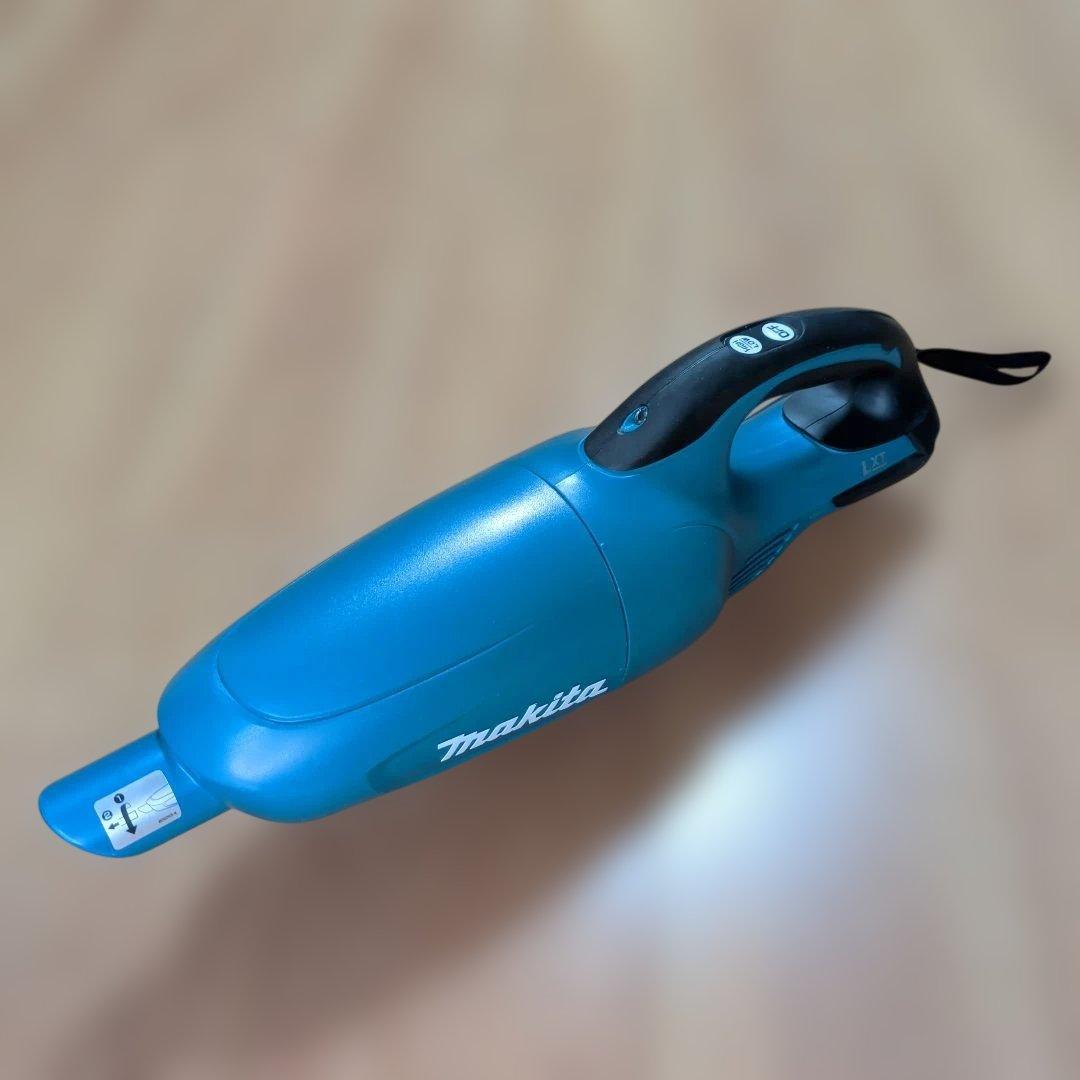 2台　マキタ 18V 充電式クリーナー CL181FDZ 青