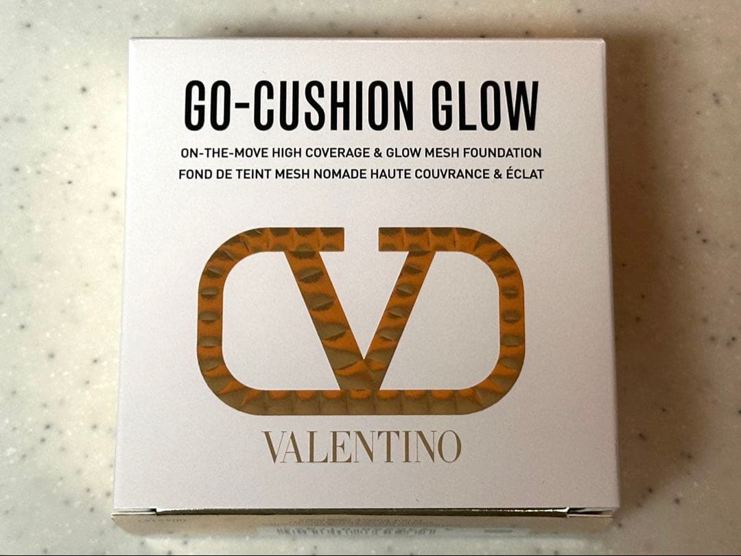 ¥13,090 バレンティノ クッション ファンデーション 新品未使用 中身あり