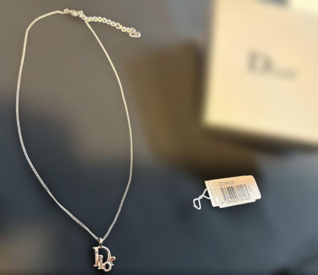 Christian Dior クリスチャンディオール　シルバー ロゴ ネックレス