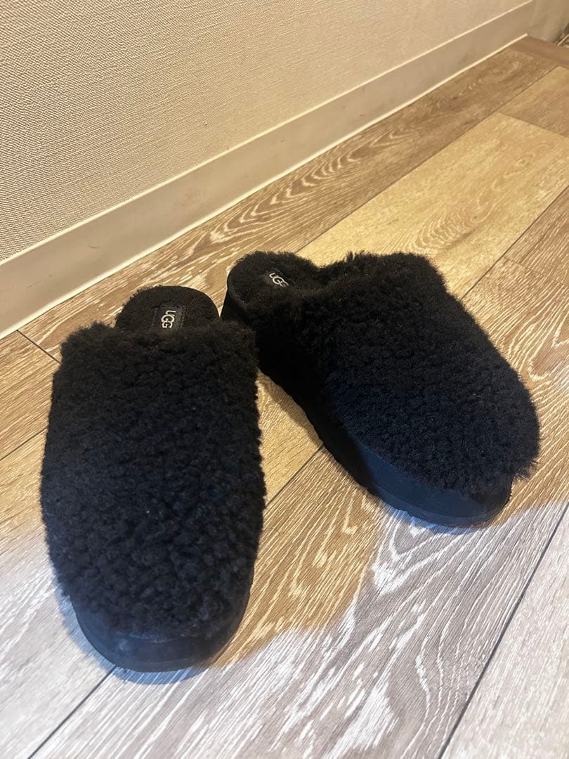 【専用】美品　UGG アグ マキシ カーリー プラットフォーム