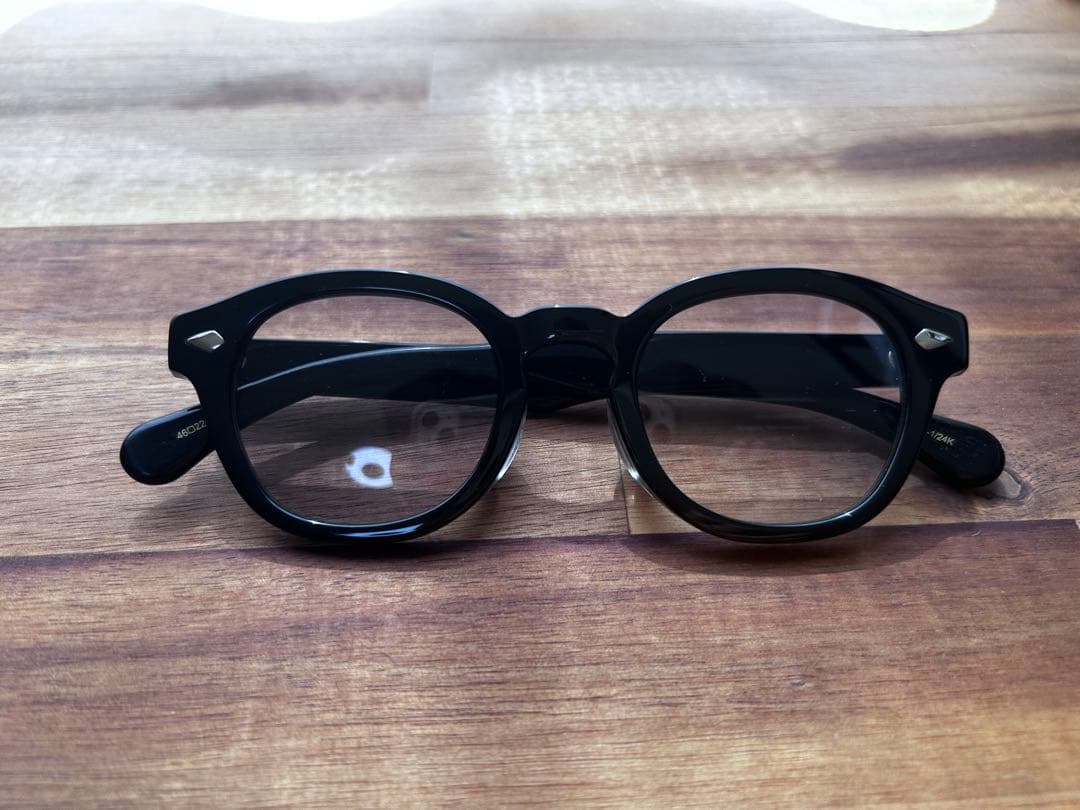 カオヨリナカミhigh gradeサングラス ケース付き