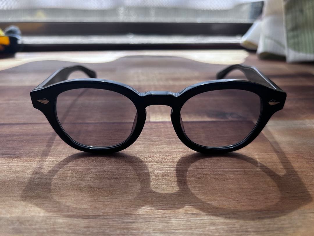 カオヨリナカミhigh gradeサングラス ケース付き