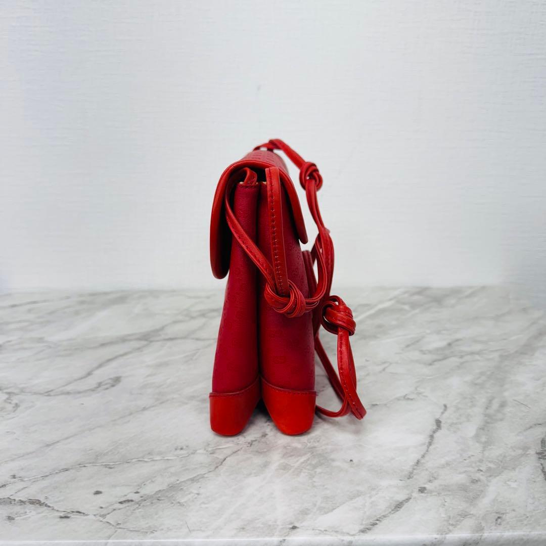 ✨GUCCI✨グッチ✨レッド✨ヴィンテージ✨ショルダーバッグ✨