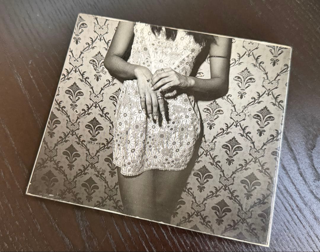 安室奈美恵　邦楽 CD モノクロポートレート