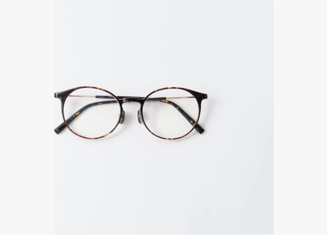 値下げ！ ほぼ未使用！ KIKU BIYOU 美容眼鏡 ブラックシリカ 鼻パッド