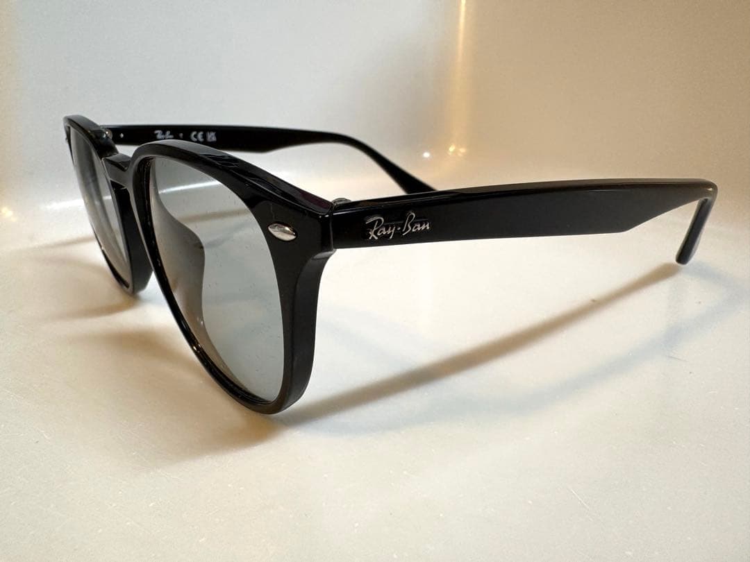 祭日限定特価！24時まで！レイバンサングラス　RB4259F ライトカラーレンズ