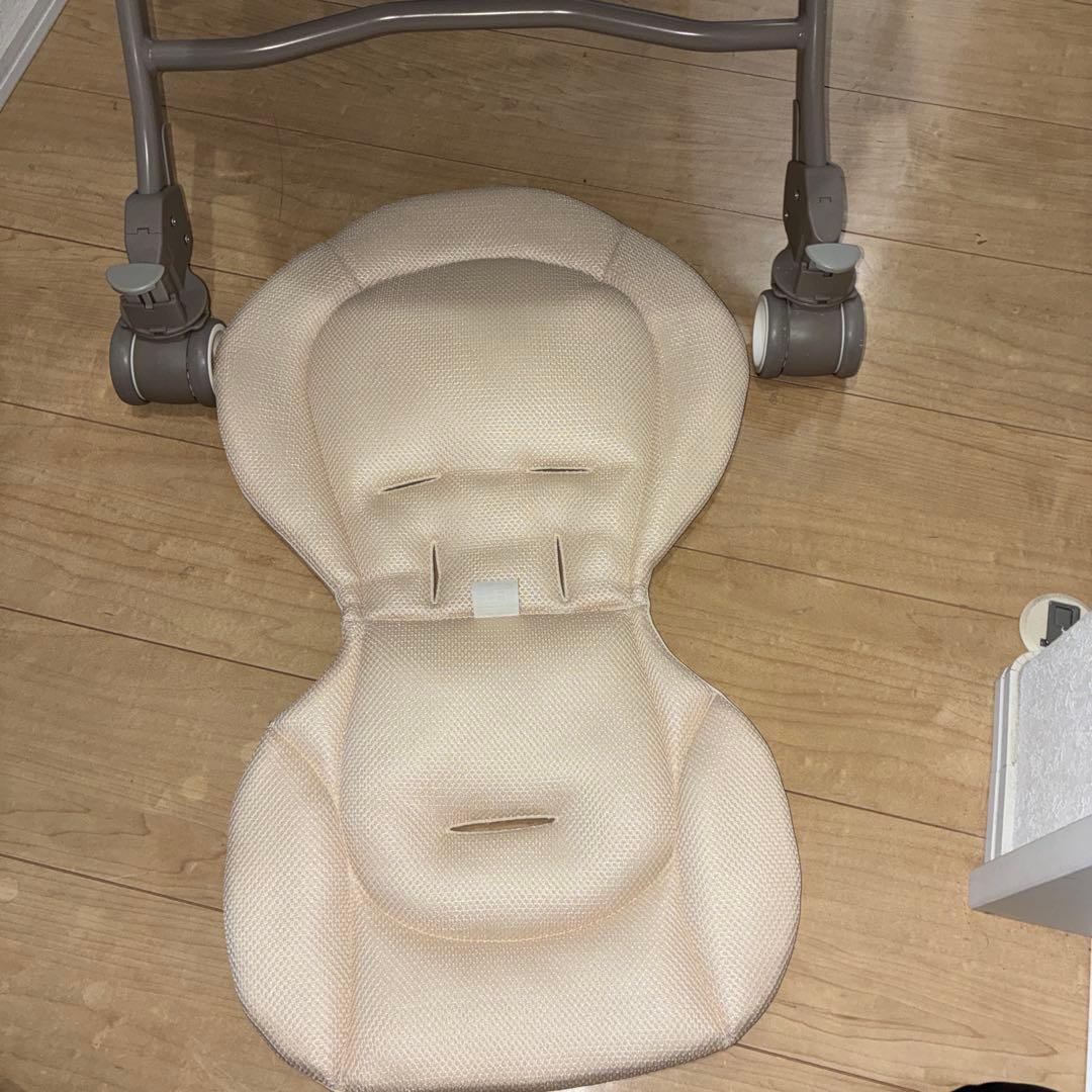 Aprica ユラリズム オートスイング ムーンロック 電動