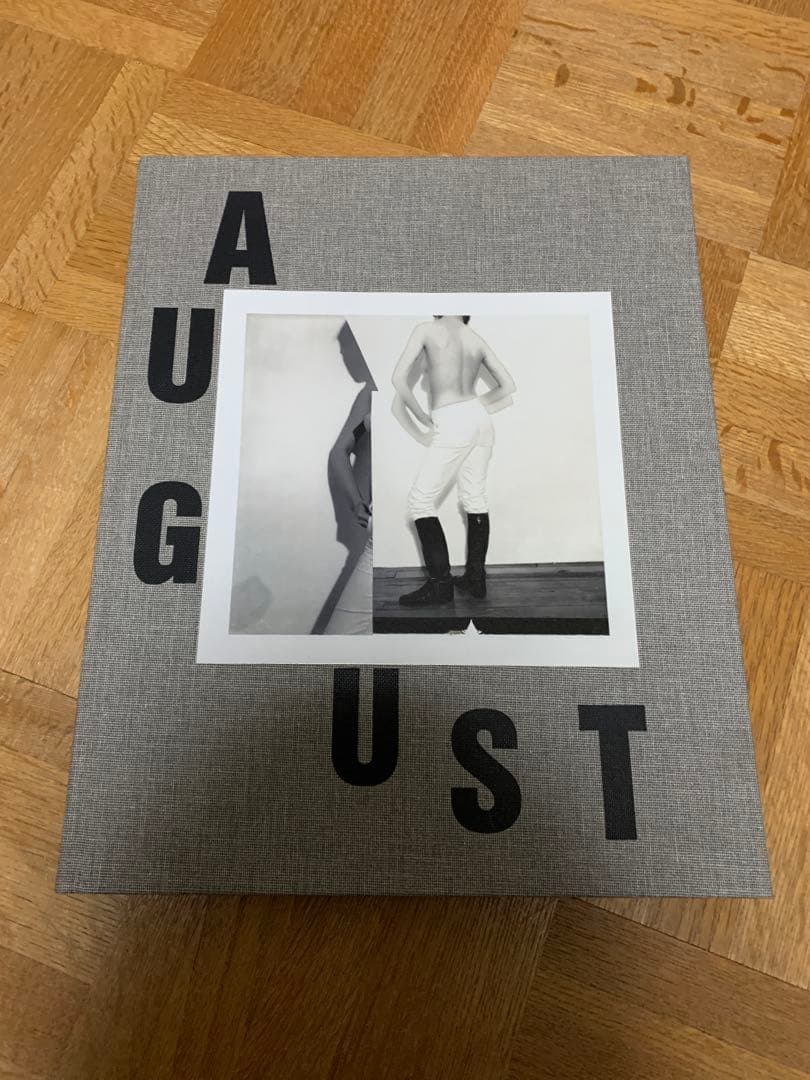 アート・デザイン・音楽 AUGUST COLLIER SCHORR