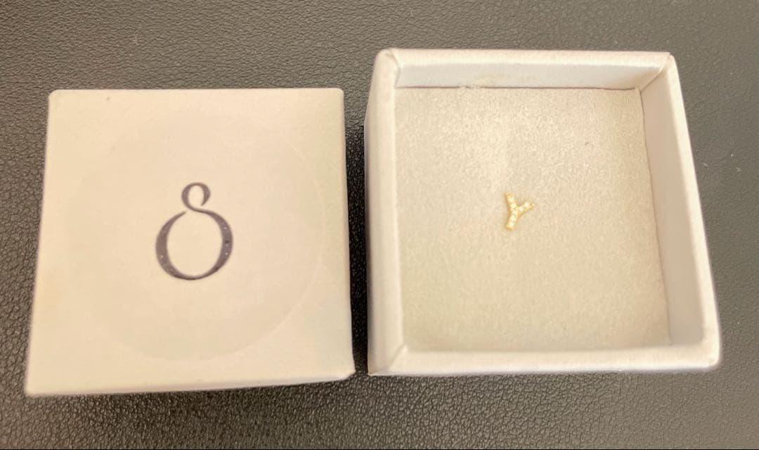 Loquet London Y ダイヤモンドチャーム