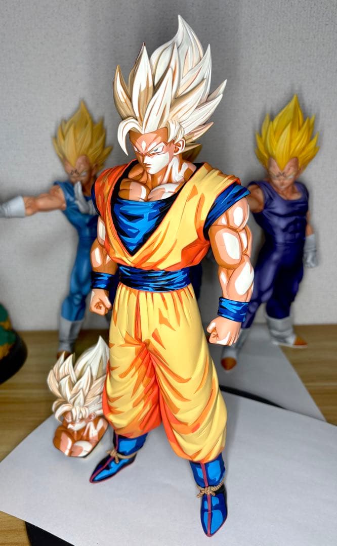 ドラゴンボール孫悟空フィギュア　リペイント　頭パンツ2点、磁石付き　輸送箱付き