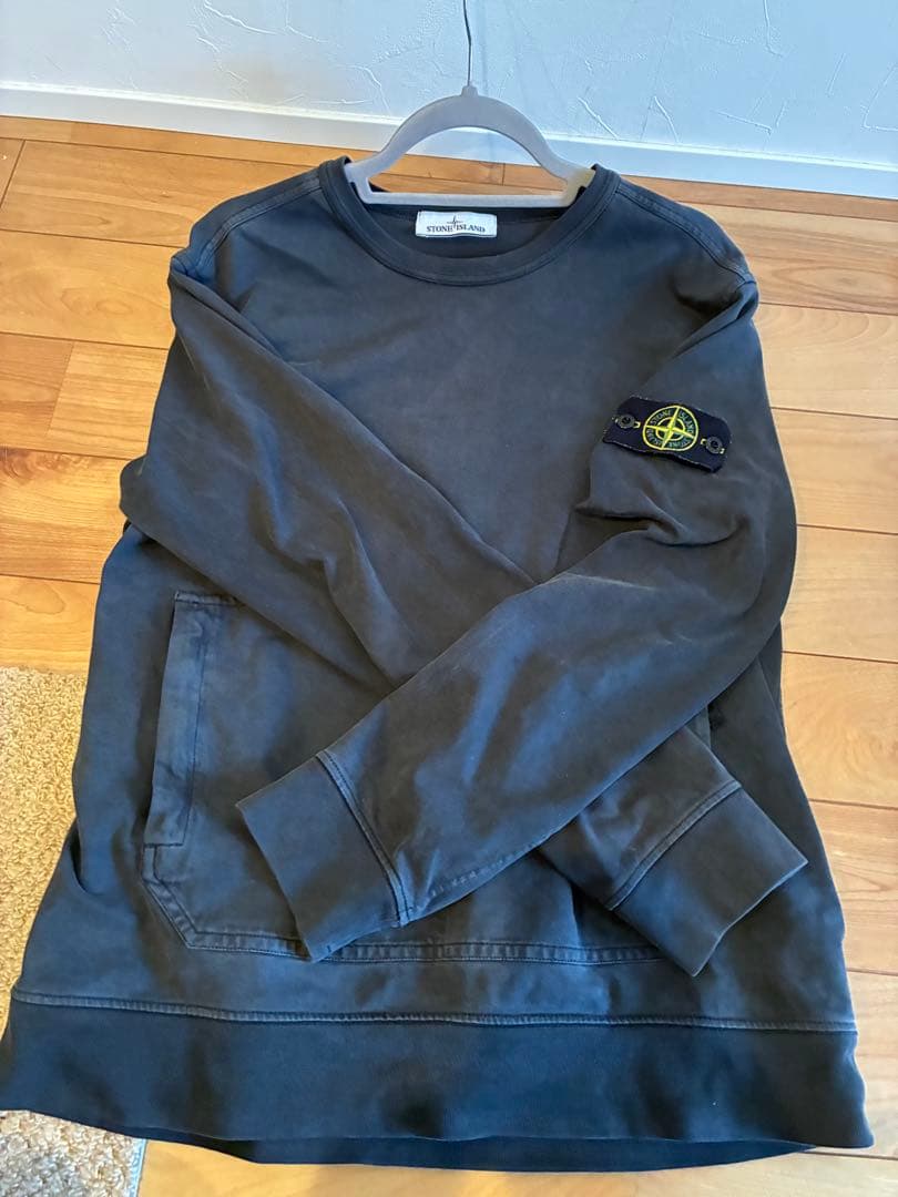 Stone  カンガルーポケットスウェット