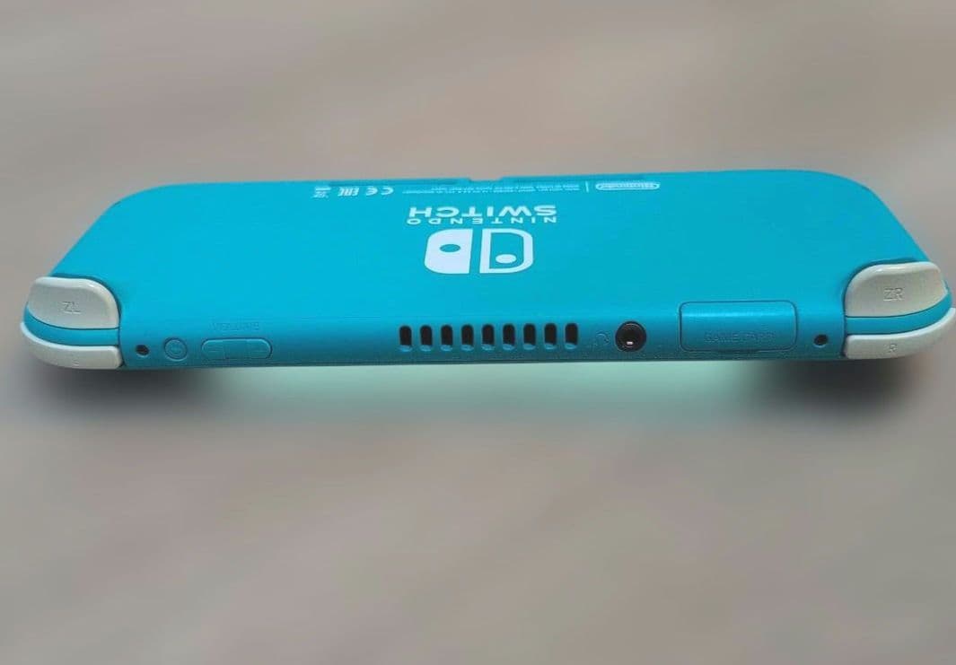 【動作品】Nintendo Switch Lite ターコイズ 本体 箱・充電器