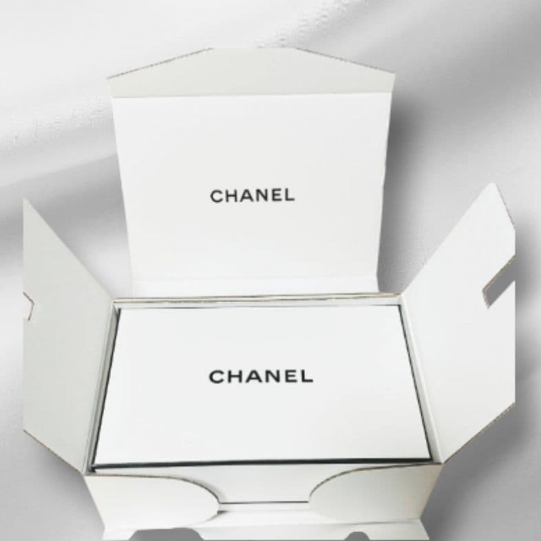 CHANEL　50ml　ル リフト ラ クレーム マン　ハンドクリーム　未開封