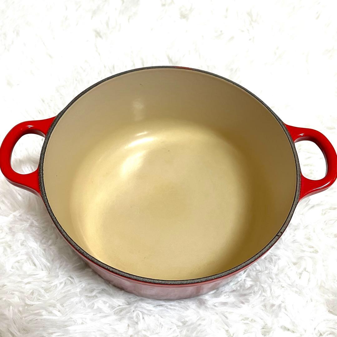 LE CREUSET ルクルーゼ　ココットロンド20cm レッド