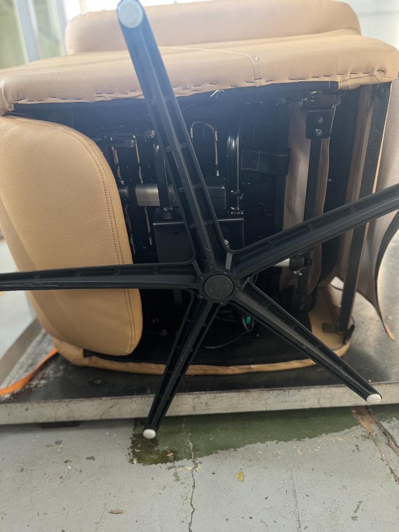 電動リクライニング ベージュ椅子188