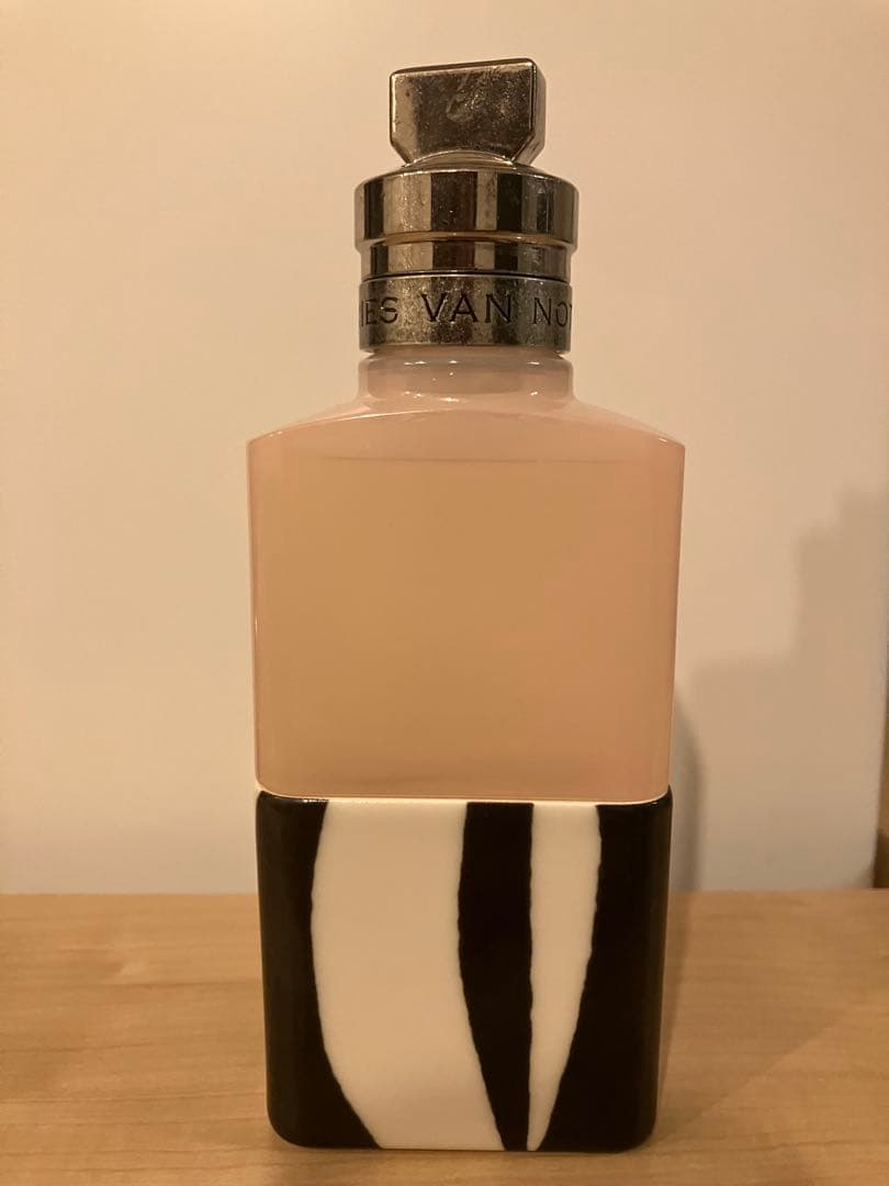 香水(ユニセックス) DRIES VAN NOTEN ROSA CARNIVORA